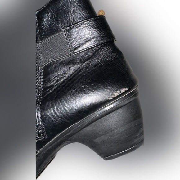 Quality Man Made Ankle Boots size 9 1/2 M - Picture 5 of 6